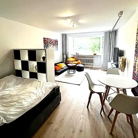 Bright Modern Apartman